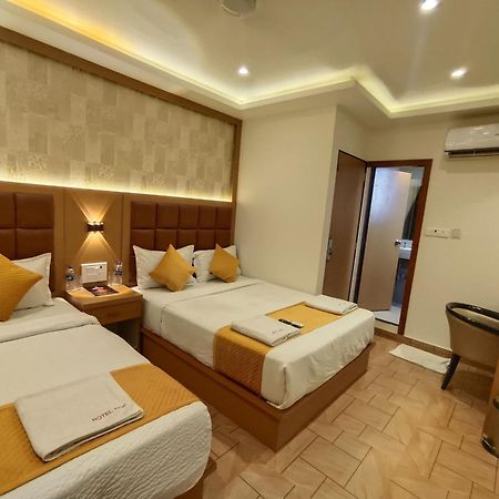 מומביי Hotel Riva International Goregaon- Near Nesco מראה חיצוני תמונה