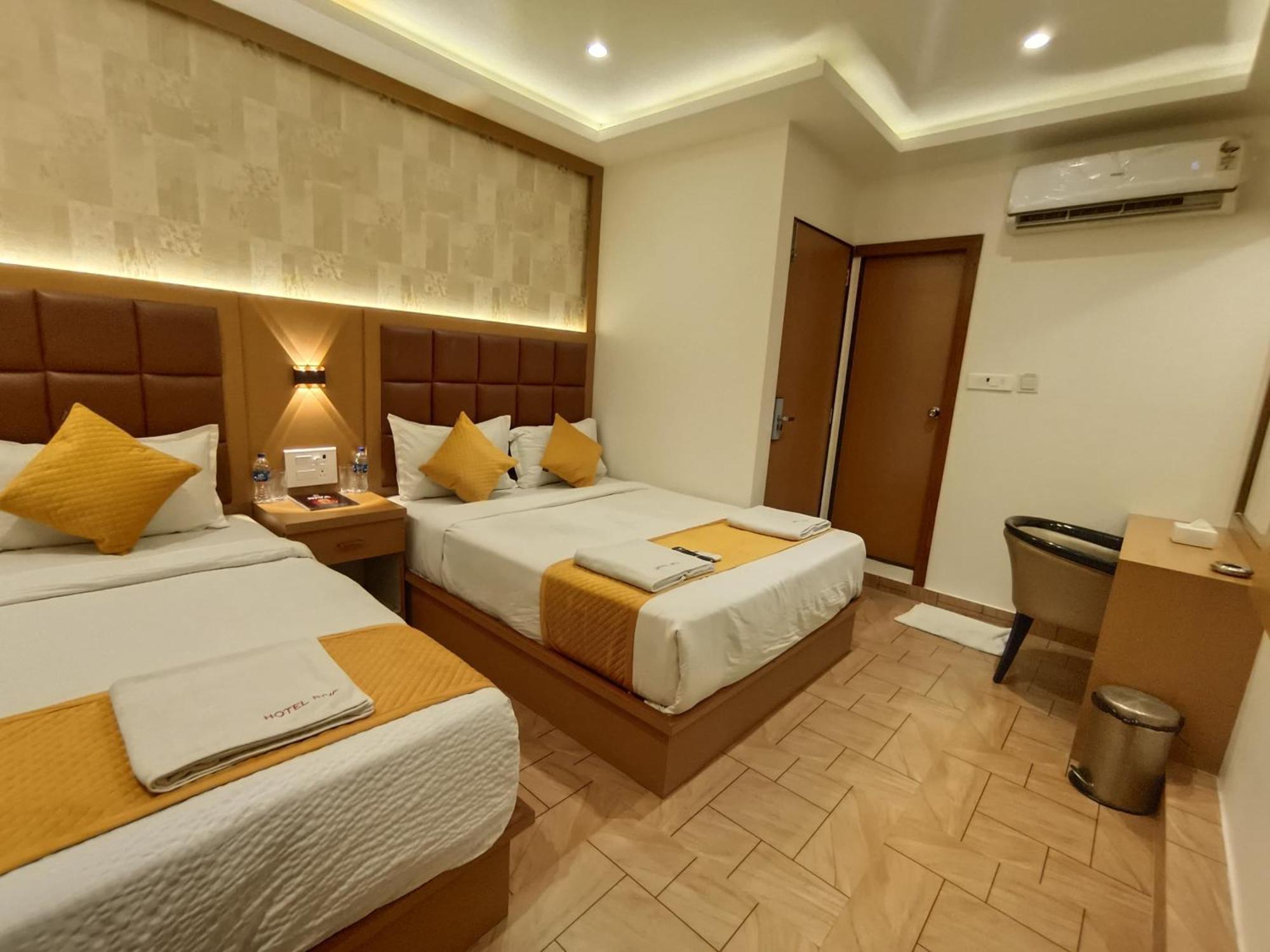 מומביי Hotel Riva International Goregaon- Near Nesco מראה חיצוני תמונה