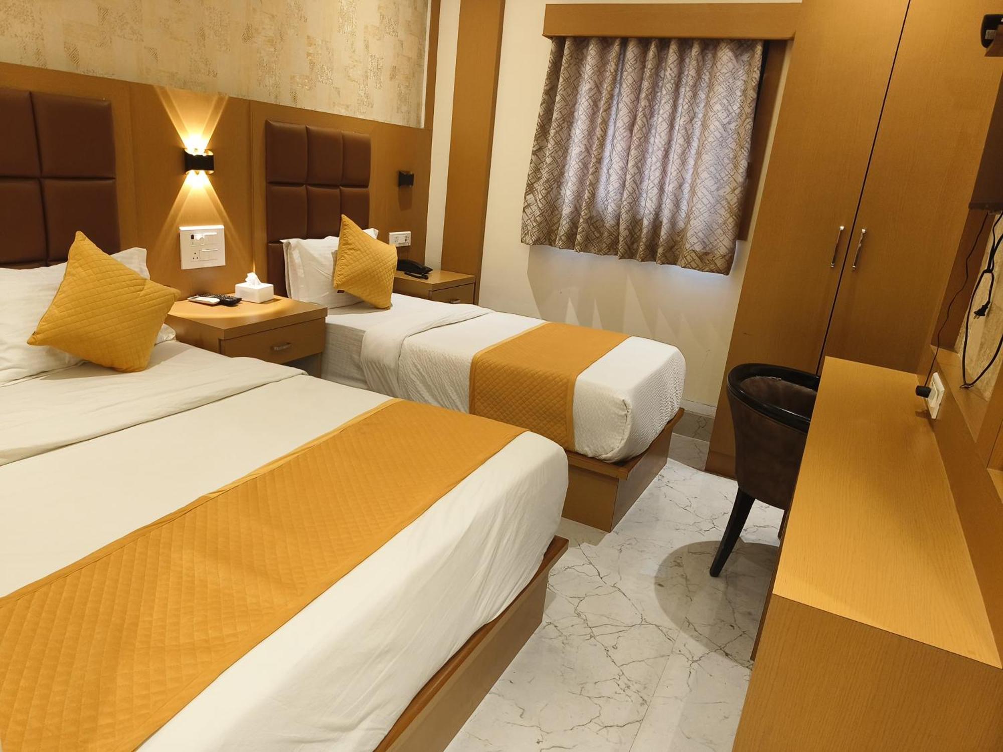 מומביי Hotel Riva International Goregaon- Near Nesco מראה חיצוני תמונה