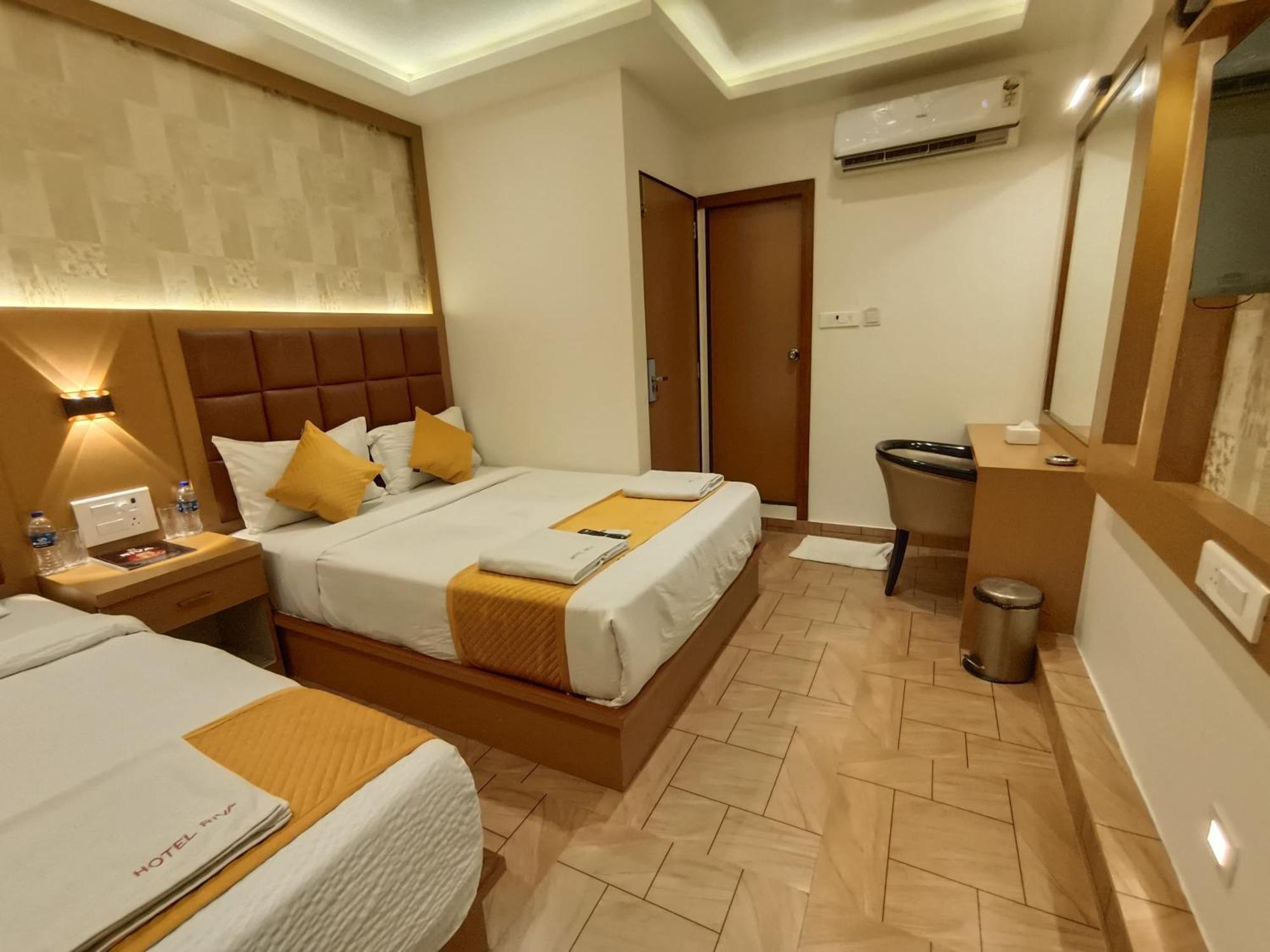 מומביי Hotel Riva International Goregaon- Near Nesco מראה חיצוני תמונה